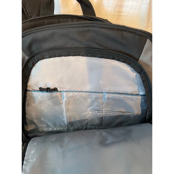 Case Logic Black Padded Computer Backpack - Picture 3 of 5